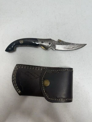 Faca Lockback Dobrável de Aço Damasco 3” Lâmina 4-1/4” Cabo de Osso de Camelo com Bainha - Imagem 1 de 4