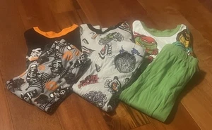 Bundle Of Boy’s Pajama Sets (3) Ninja Turtles/Halloween Pre-Owned - Picture 1 of 2