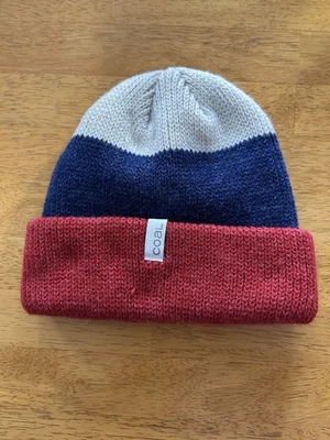COAL BEANIE ~ 红色,希瑟蓝色,米色色块 ~ 均码 二手状况完好 — 第 1/3 张图片