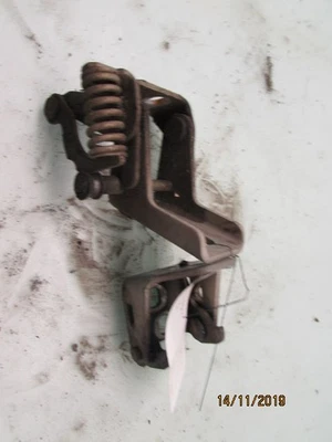 Soporte guardabarros delantero CADILLAC ELDORADO 4.6 9 Foto 1 de 3