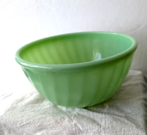 Vintage Fire-King Jadeit Swirl grün Glas Rührschüssel 7 Zoll - Bild 1 von 5