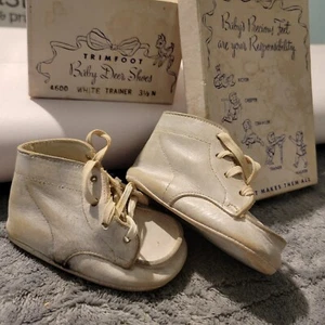 Vintage Baby Deer Trim Foot Company White Baby Leather Booties ORIGINAL BOX  - Picture 1 of 15
