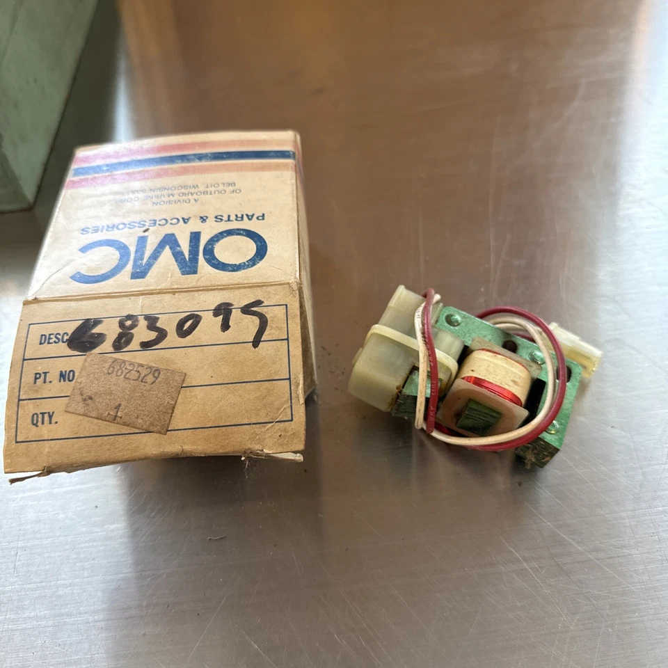 Nuevo Antiguo Stock Lawn Boy Alternator Bobina 682529 Bin 9 Foto 1 de 2