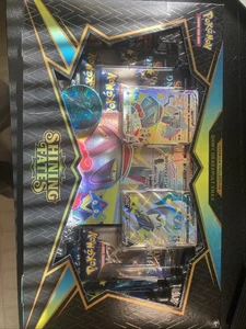 Pokémon TCG: Shining Fates Premium Collection Set [Shiny Crobat/Dragapult VMAX, - Foto 1 di 2