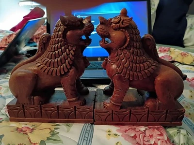 Estatuilla de estatua de perro foo chino de madera tallada de 10 pulgadas de colección Foto 1 de 3