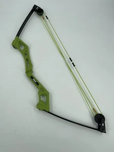 Bear Apprentice Youth Compound Bow - Picture 1 of 11