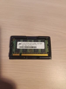 Micron PC2-5300 2 GB SO-DIMM 667 MHz DDR2 SDRAM Memory (MT16HTF25664HY-667) - Picture 1 of 2
