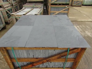 Brazilian Graphite Black Slate Tiles Flooring 30m2 600x400 10mm Thick FREE DEL - Picture 1 of 9