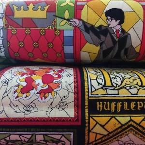 Telas de camelot por cuarto de grasa para ventanas de vidrio de Harry Potter - Imagen 1 de 11