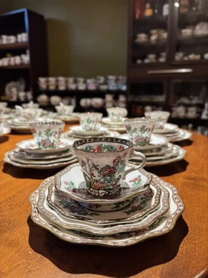 Coalport Indian Tree 6 Place 30pc Bone China Tea Set England Luncheon EXC - Image 1 of 4