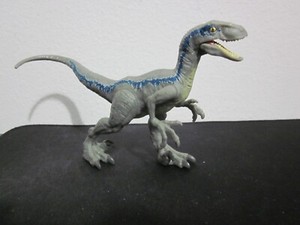 Jurassic World Velociraptor “Blue” Attack Pack 2018 Mattel Fallen Kingdom Figure