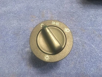 Interruptor de faros clásico Saab 900 NG 900 9-3 todo 1981 - 2002 8590838 Foto 1 de 4