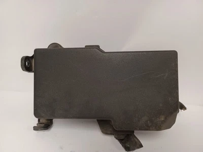 Compartimiento de motor de caja de fusibles compatible con 13 DART 2110907 Foto 1 de 4