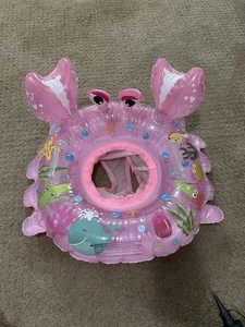 Baby Rosa Krabbe Aufblasbar Schwimmen Schwimmer/Floß mit Griff Sicherheitssitz  - Bild 1 von 3