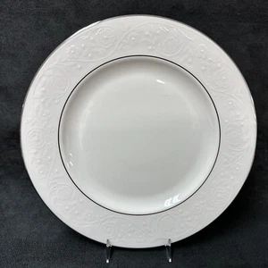 Lenox FLORAL VEIL Salad Plate 8 1/4 inches - Picture 1 of 4