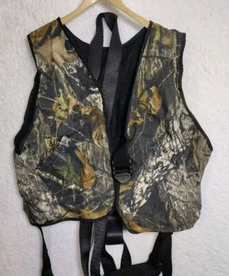 Mossy Oak Break Up Camouflage Hunting Safety Vest No Tags  - Image 1 of 4