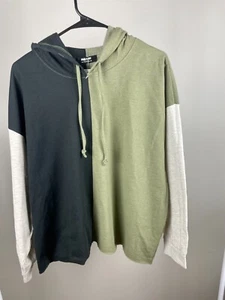 Black & Green Pull Over Hoodie Trendy Style Plus Size 2X Loose Fitting - Picture 1 of 4