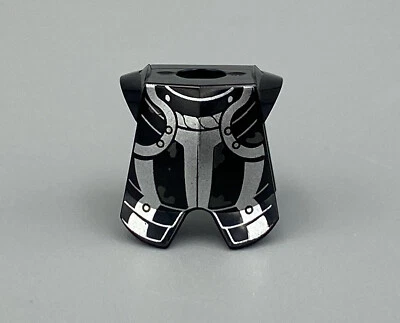 LEGO 10223 Minifigura Armadura Torso Pecho Reinos Patrón Plata cas506  Foto 1 de 3