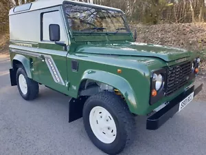 Land Rover Defender 90 300 Tdi Nut & bolt rebuild on a galv chassis SUPERB! - Picture 1 of 24