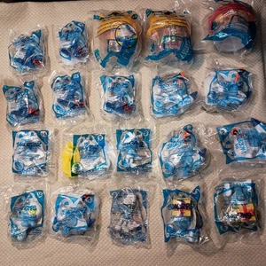 Lot (20) NEW Smurfs McDonalds Toys Brainy Jokey Baker Handy Vanity Houses 2010s - Picture 1 of 6