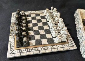 VTG Mexico Chess Set Box Mayan/Aztec Art Mexican Craft Black/White Resin 7" - Picture 1 of 10