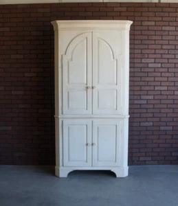 Corner China Cabinet ~ New Country Display/Storage Cabinet by Ethan Allen - Picture 1 of 11