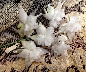 vintage orchids silk velvet organza 1940s flowers white 1 spray made in Japan - Picture 1 of 6