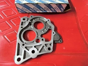 PIASTRA SUPPORTO CAMBIO LANCIA DELTA R.86 COD. 4465141 NUOVA ORIGINALE - Imagen 1 de 3