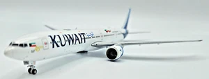 Kuwait Airways 1/400 Boeing 777-300 ER Platinum Serie Limox 11553 - Picture 1 of 13