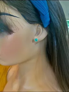 Fine AAA Colombian Emeralds Round Stud Earrings 18K - Picture 1 of 4