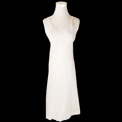 FARR WEST x SAKS 5TH AVE XS 34 Luxe Lacy White Taffeta Full Slip - Image 1 of 4