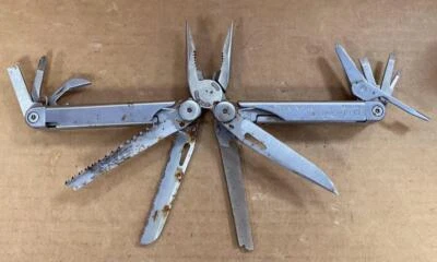 VINTAGE LEATHERMAN WAVE MULTI-TOOL. - Image 1 of 4