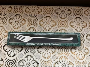 International Silver Company. Silverplated Fish Serving Fork 11,5" Long.  Sealed - Picture 1 of 3