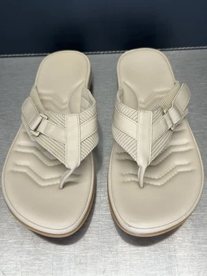 Chanclas Clarks Cloudsteppers Breeze Sea para mujer talla 7,5 de EE. UU. Foto 1 de 4