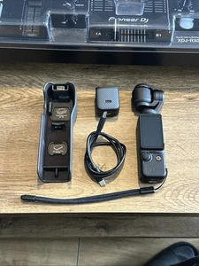 DJI Osmo Pocket 3 Standard Combo 4K 120fps Videokamera Stabilisator - SCHNELLER VERSAND - Bild 1 von 9