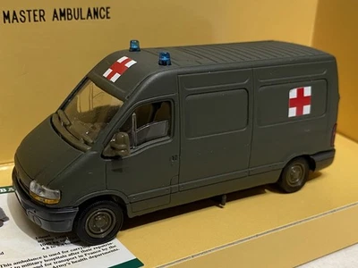 SOLIDO Renault Master Ambulance Ref.6136 Military vehicles Tank - Image 1 of 4