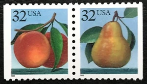 1995 Scott #2487-88 - 32¢ - PEACH AND PEAR - Booklet Pair of 2 - Mint NH  - Picture 1 of 2