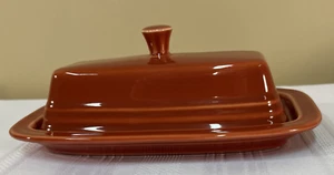 FIESTA NEW RETIRED SMALLER STYLE COVERED BUTTERDISH IN RETIRED PAPRIKA.NEW 2ND. - Picture 1 of 5