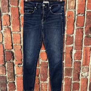 GOOD AMERICAN GOOD LEGS CROP Dark Wash Denim Summer Jeans Size 6/28 - Picture 1 of 3