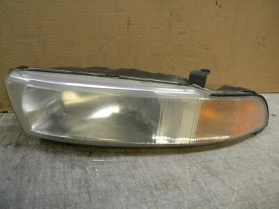 1999 Mitsubishi Galant Conjunto de Farol Lateral Esquerdo do Motorista - Imagem 1 de 4