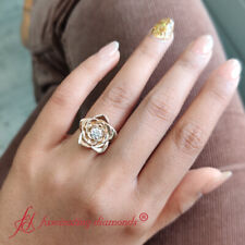 1/2 Carat Round Cut Diamond Solitaire Flower Engagement Ring In Yellow Gold
