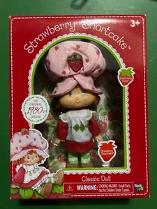2017 Strawberry Shortcake Doll Classic 80s Design • The Bridge Direct (Box Wear) - Picture 1 of 6