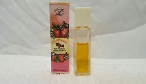 Vintage 1984 Gilchrist & Soames Strawberry Potpourri Oil 8 ml With Original Box - Picture 1 of 3