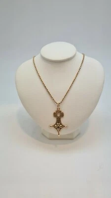 Collier pendentif en Or jaune 18 carats avec au centre un améthyste  - Photo 1/4