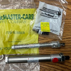 LOTE DE 2 CILINDROS DE AIRE NEUMÁTICOS NORGREN RLA03A y RLC03A-DAN-AA00 con VÁLVULA - Imagen 1 de 4