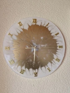 IPonArt Epoxid-Wanduhr, Handarbeit, Unikat. "Gold", 37 cm Durchmesser. - Bild 1 von 4
