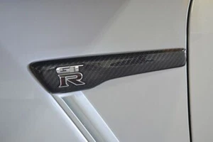 RSW Carbon Fender Emblem Panels For Nissan R35 GT-R MY14-15 Left & Right Handle - Bild 1 von 10