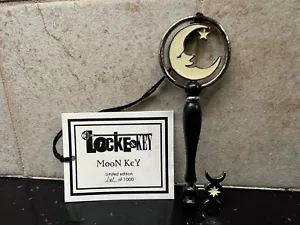 Locke & Key Skelton Crew Studio Moon Key Replica Limited Edition Signed Joe Hill - Picture 1 of 4