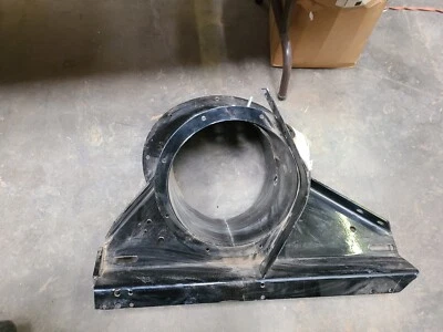 Gleaner Alls-Chalmers Combine L, L2, L3, M, M2, M3, MH2, MH3, - Image 1 of 4