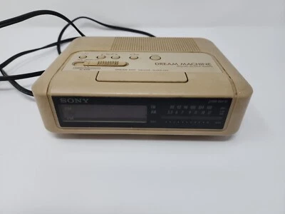 VINTAGE SONY ICF-C240 DREAM MACHINE FM AM DIGITAL CLOCK RADIO BEIGE - Image 1 of 4